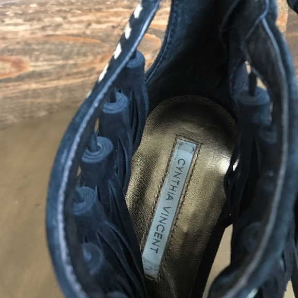 Cynthia Vincent - Ankle Fringe Pump - Picture 4 of 7